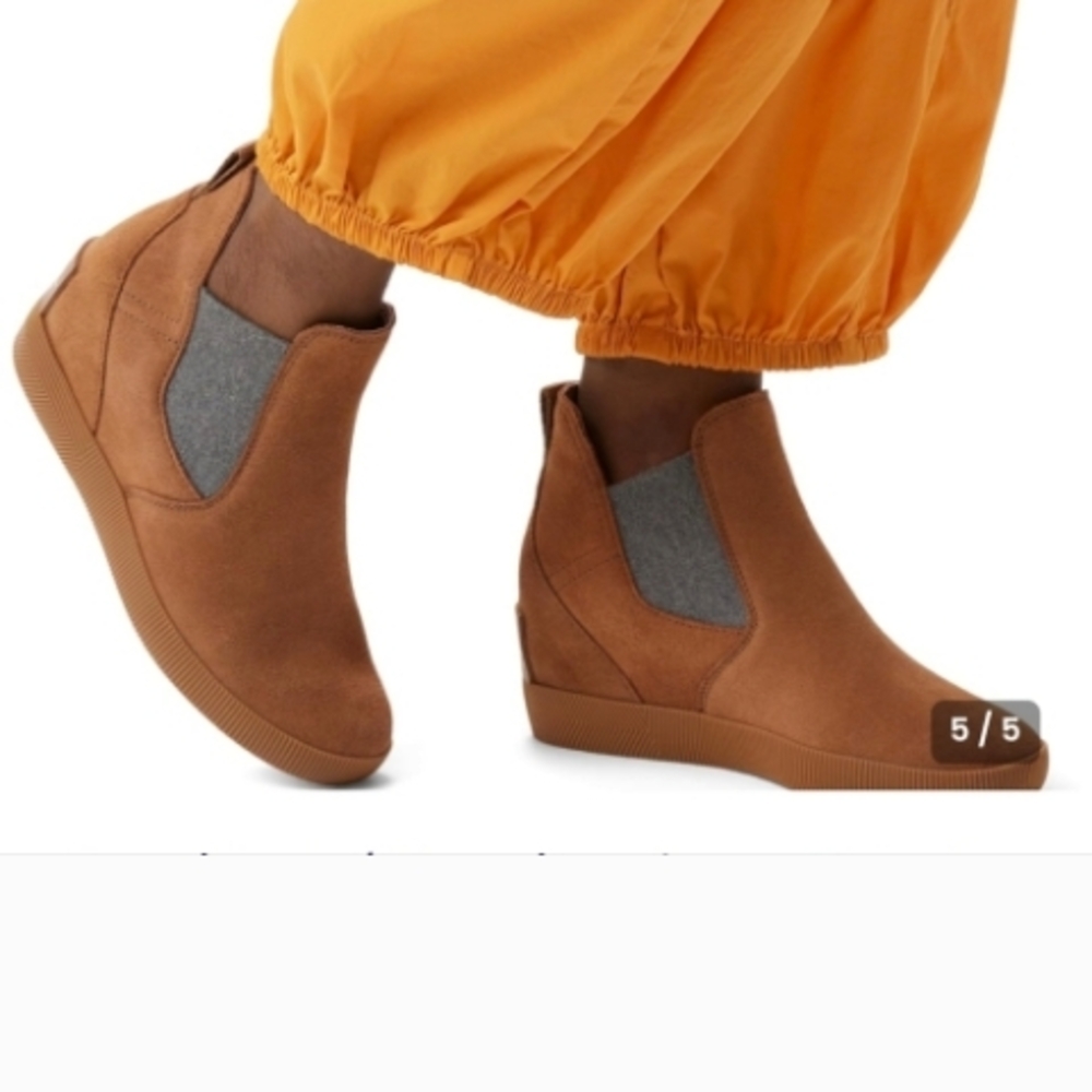 Sorel Brown Chelsea Ankle  Boots